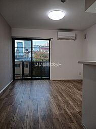 ティアラグレイス 305 3階ワンルームのリビング/ダイニング