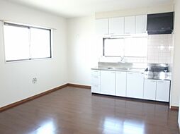 レジデンス メイ 101 2階2LDKのリビング/ダイニング