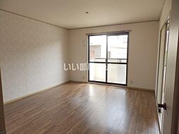 ファミーユ　C棟 C101 1階2LDKのリビング/ダイニング