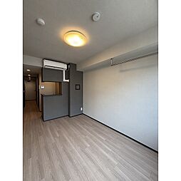 グローリオシェルト四谷坂町 102 1階ワンルームのリビング/ダイニング