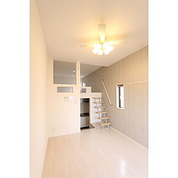 アルカディア福住 205 2階1Kのリビング/ダイニング