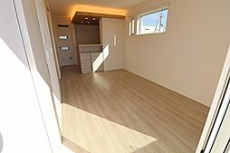 D’s LIEN (ディ-ズリアン)　E 202 2階1LDKのリビング/ダイニング