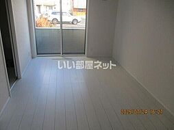 KINGDOMII 102 1階ワンルームのリビング/ダイニング