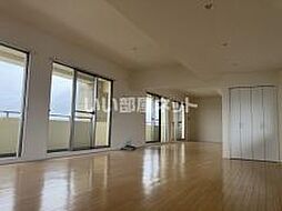 アーバンウェル茨木 1301 13階1Kのリビング/ダイニング