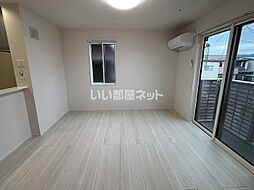 TOA 101 1階2LDKのリビング/ダイニング