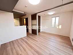 メゾングレイス 202 2階1LDKのリビング/ダイニング