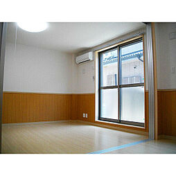 アーバン 101 1階1LDKのリビング/ダイニング