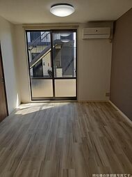 プルミエ・レタージュ B203 2階2LDKのリビング/ダイニング