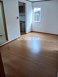 バーシア北崎 101 1階2LDKのリビング/ダイニング