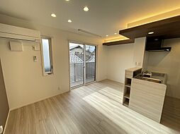 アストリア 205 2階1LDKのリビング/ダイニング