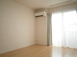 ヴィラパティオＣ 302 3階ワンルームのリビング/ダイニング