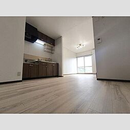 ヴィラマルヨシ 101 1階2LDKのリビング/ダイニング