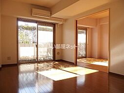 レジデンスミヤビ 3階2LDKのリビング/ダイニング