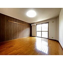 ユウェンタース 101 1階1Kのリビング/ダイニング