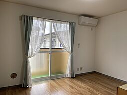 アーバーハウス吉田B棟 203 2階1Kのリビング/ダイニング