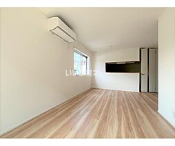 三鷹市井の頭3丁目貸家 1 1階3LDKのリビング/ダイニング