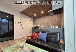 YOUNEXT GARAGE A 201 2階1LDKのリビング/ダイニング