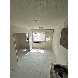 ワンリッチ金ヶ崎C 107 1階1DKのリビング/ダイニング