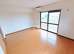 リリーフ・ウエストII 102 1階1LDKのリビング/ダイニング