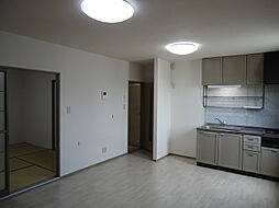 スプランドゥール　A棟 102 1階2LDKのリビング/ダイニング