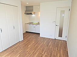 アバンティ磯部 A202 2階ワンルームのリビング/ダイニング