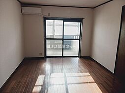 カナルシャトーＤ7 205 2階1DKのリビング/ダイニング