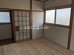 伏石町長野借家 1 1階4DKのリビング/ダイニング