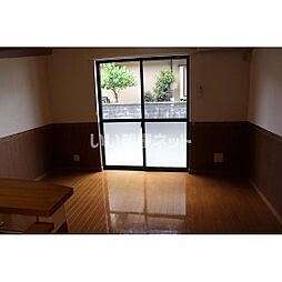 メゾン・クレールＣ 101 1階2LDKのリビング/ダイニング