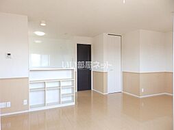 メルクールランペ 301 3階2LDKのリビング/ダイニング