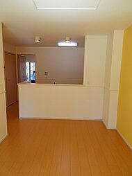 シャトー竹島・II 102 1階1LDKのリビング/ダイニング