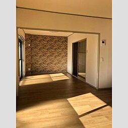 アーバンハイツ 305 3階2LDKのリビング/ダイニング