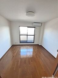 アドマイアN 201 2階1Kのリビング/ダイニング