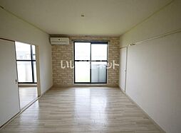 メゾンベールB 203 2階3DKのリビング/ダイニング