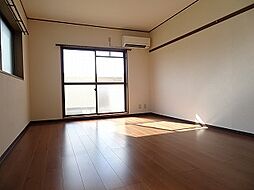 ラピスラズリV 301 3階1Kのリビング/ダイニング