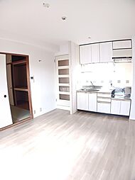 エルベ深井 303 3階2LDKのリビング/ダイニング