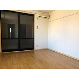 サン・エスポワールII 2-101 1階1Kのリビング/ダイニング