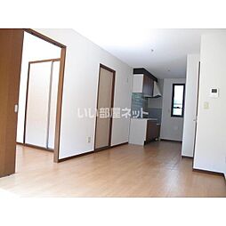 上毛電気鉄道 三俣駅 徒歩4分の賃貸アパート 1階2LDKのリビング/ダイニング