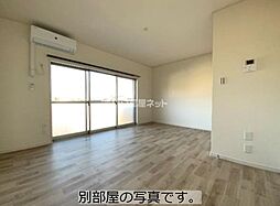 ファミリーコーポ 102 1階1DKのリビング/ダイニング