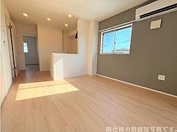 Rielis〜リエリス〜 202 2階2LDKのリビング/ダイニング