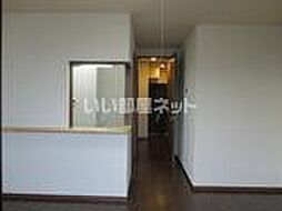 クレッシェンド 106 1階1LDKのリビング/ダイニング