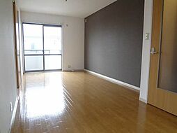 イースト　V棟 202 2階2LDKのリビング/ダイニング