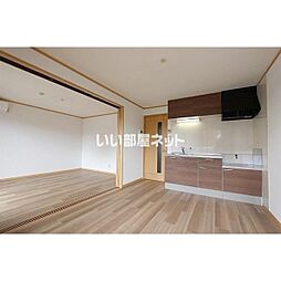 ソアニエIII 102 1階2DKのリビング/ダイニング