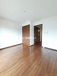 フォンテーヌ上野芝 302 3階1Kのリビング/ダイニング