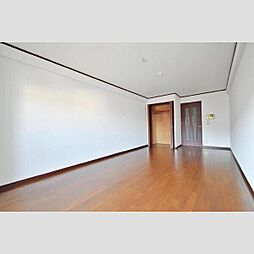 ネスト三吉 303 3階1Kのリビング/ダイニング