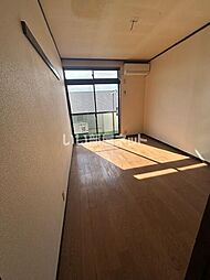 クイーンキャッスル 206 2階2LDKのリビング/ダイニング