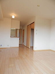 Ｔ・ＳファミールIII C0102 1階ワンルームのリビング/ダイニング