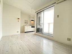 アハイブ箱崎駅前 103 1階1LDKのリビング/ダイニング