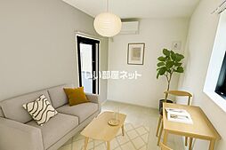 Forest Park Hills 301 3階1Kのリビング/ダイニング