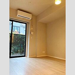 インプレストコア神楽坂 102 1階2LDKのリビング/ダイニング