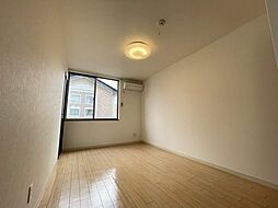 エミレーツ D 1階1LDKのリビング/ダイニング